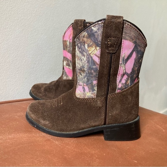 Masterson Boot Company | Leather Western Kids Pink Camo Cowboy Boots - Picture 3 of 9